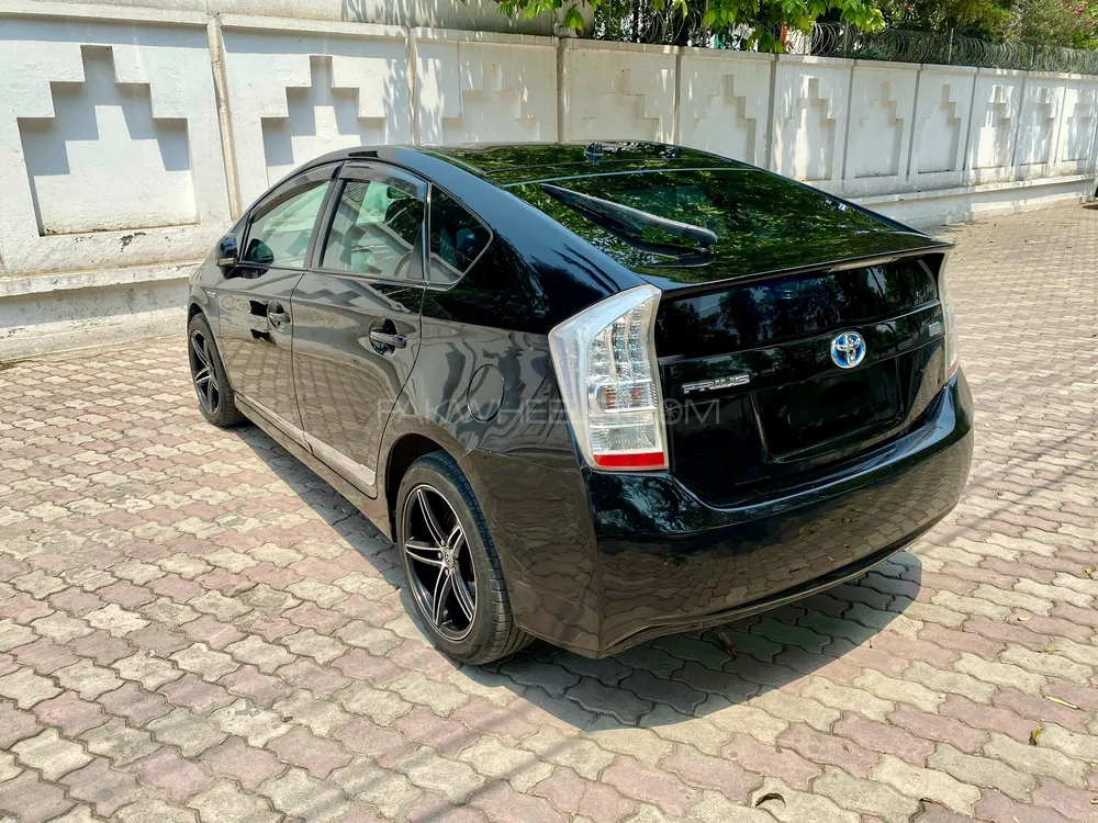 Toyota Prius 2009 for Sale in Gujranwala Image-1