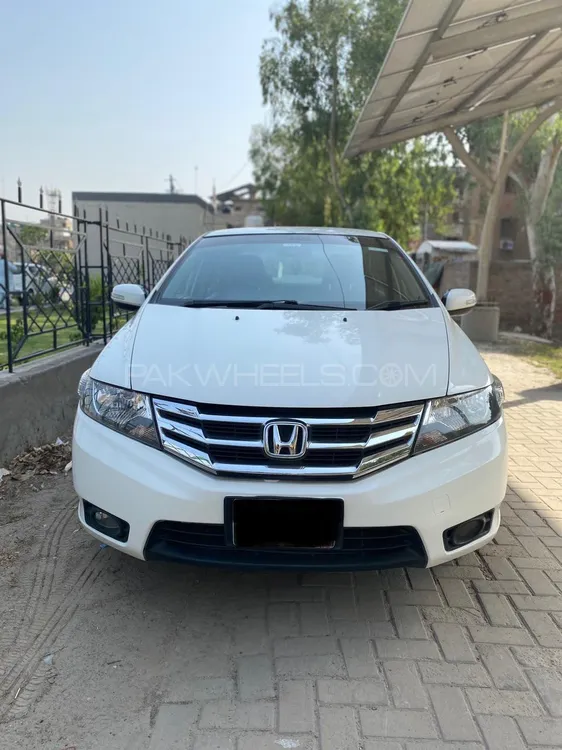 Honda City 2015 for Sale in Faisalabad Image-1