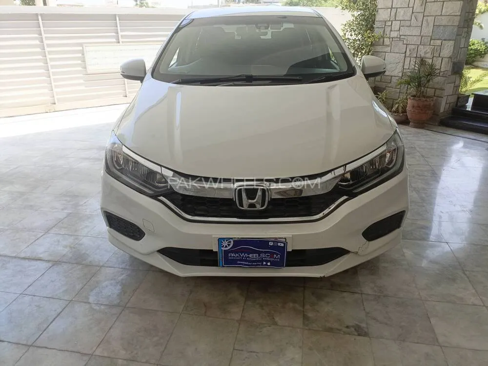 Honda Grace Hybrid 2020 for Sale in Islamabad Image-1