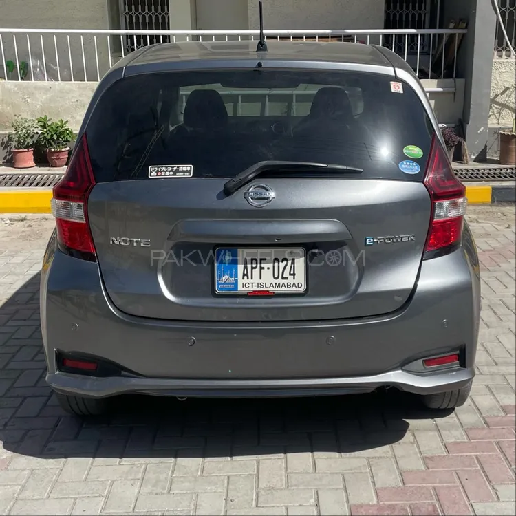 Nissan Note 2020 for Sale in Peshawar Image-1