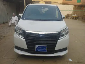 Toyota Noah G 2021 for Sale