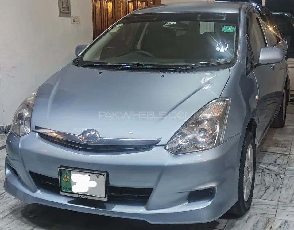Toyota Wish 2003 for Sale in Wah cantt Image-1