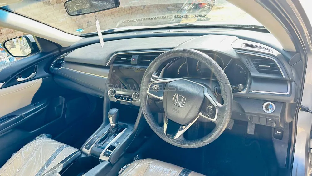 Honda Civic 2020 for Sale in Chichawatni Image-1