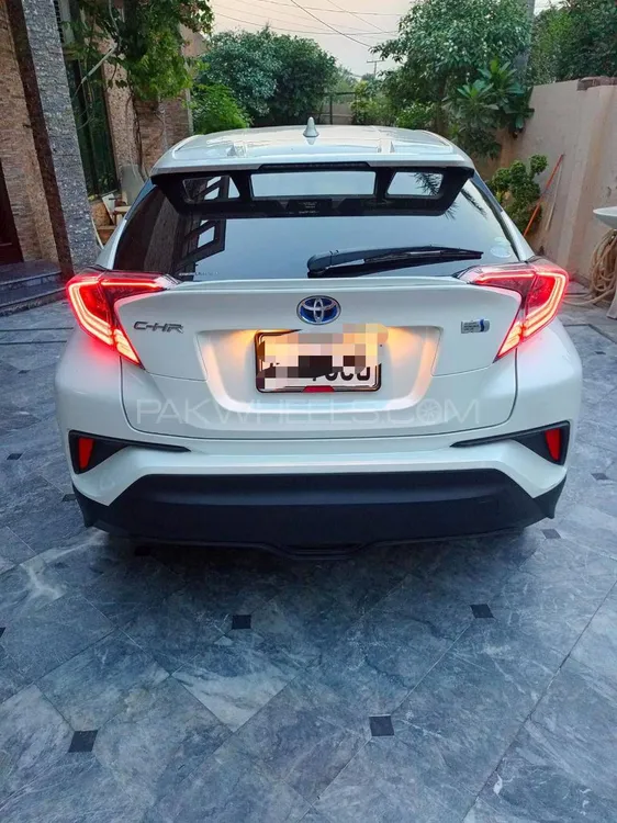 Toyota C-HR 2018 for Sale in Lahore Image-1
