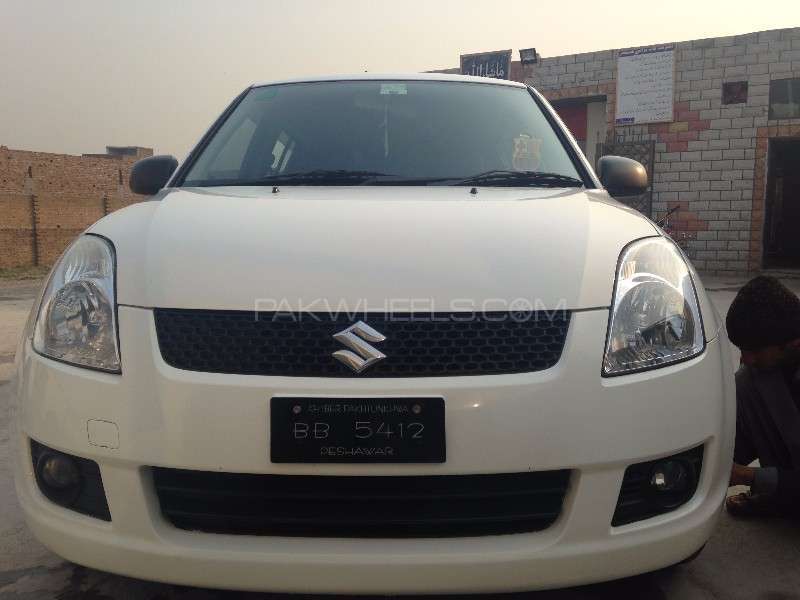 Suzuki Swift 2011 for Sale in Peshawar Image-1