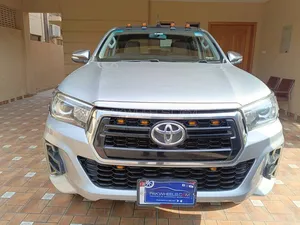 Toyota Hilux Revo G 2.8 2015 for Sale