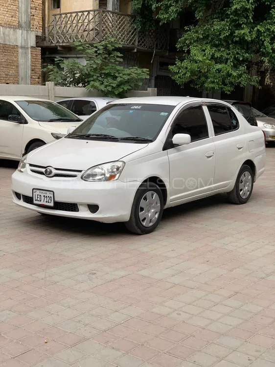 Toyota Platz 2005 for Sale in Islamabad Image-1