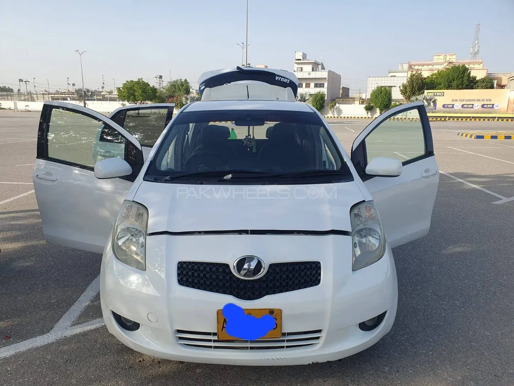 Toyota Vitz 2006 for sale in Karachi