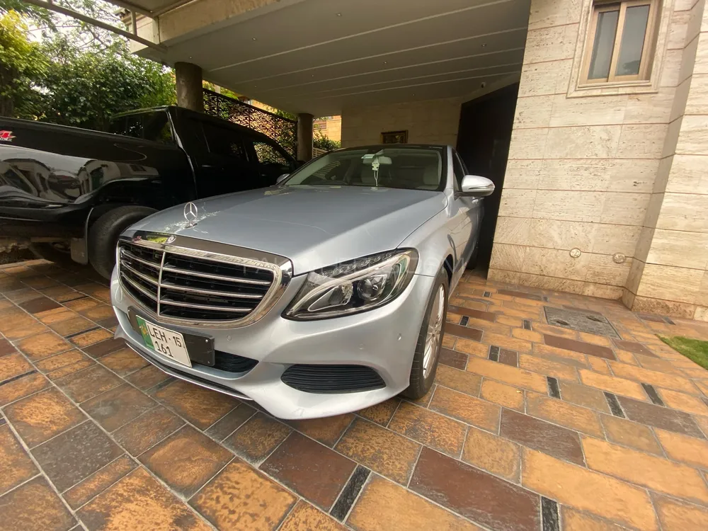 Mercedes Benz C Class 2015 for Sale in Lahore Image-1