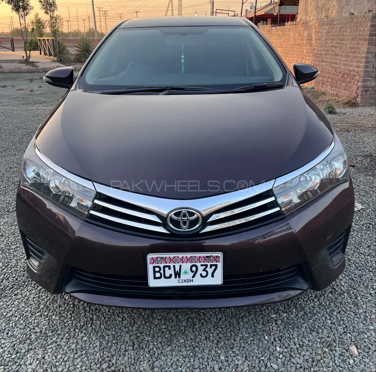 Toyota Corolla 2015 for Sale in Khanewal Image-1
