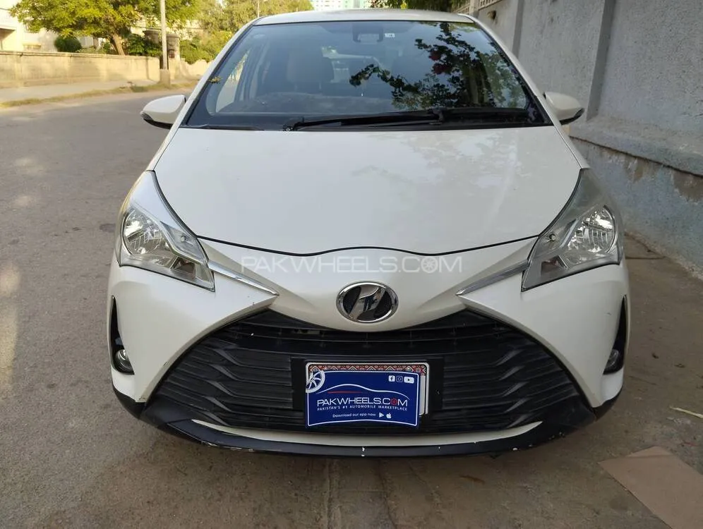 Toyota Vitz 2018 for Sale in Karachi Image-1