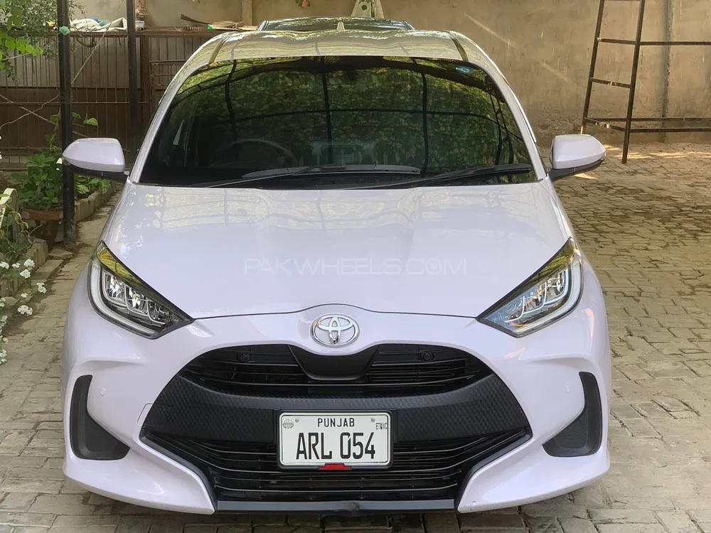 ٹویوٹا Yaris Hatchback 2020 for Sale in ملتان Image-1