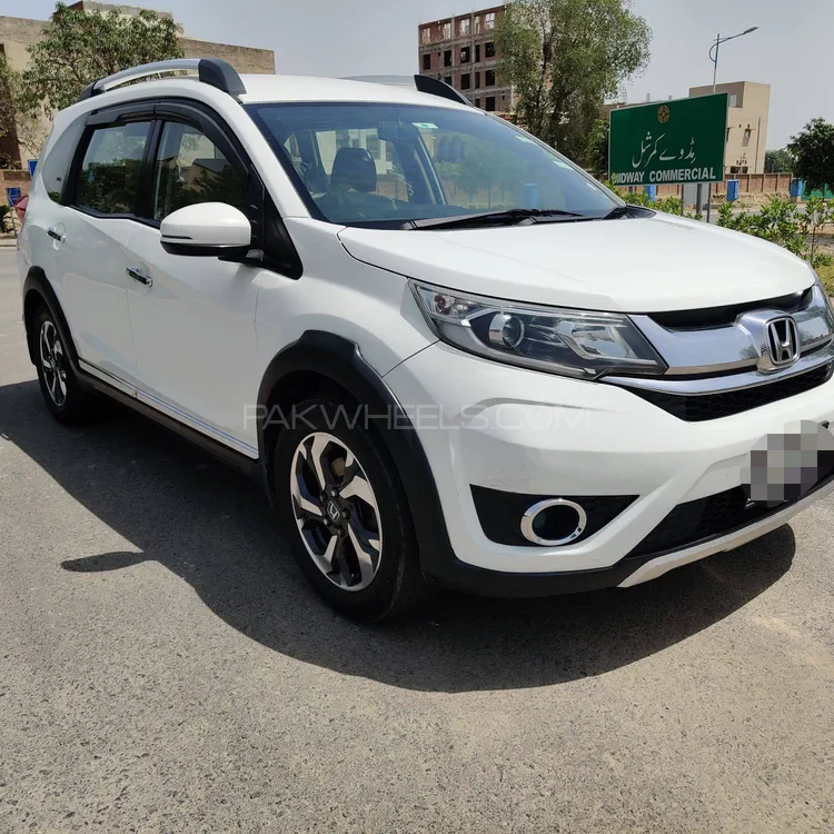 Honda BR-V 2017 for Sale in Lahore Image-1