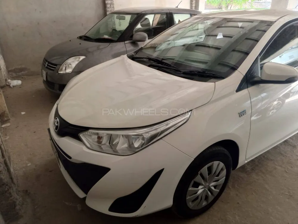 Toyota Yaris 2021 for Sale in Hafizabad Image-1