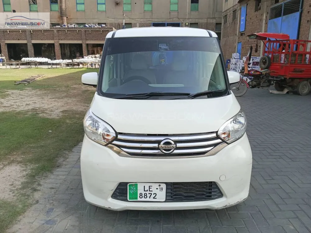 نسان روکس 2015 for Sale in لاہور Image-1