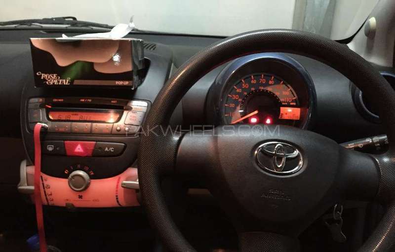 Toyota Aygo 2009 for Sale in Islamabad Image-1