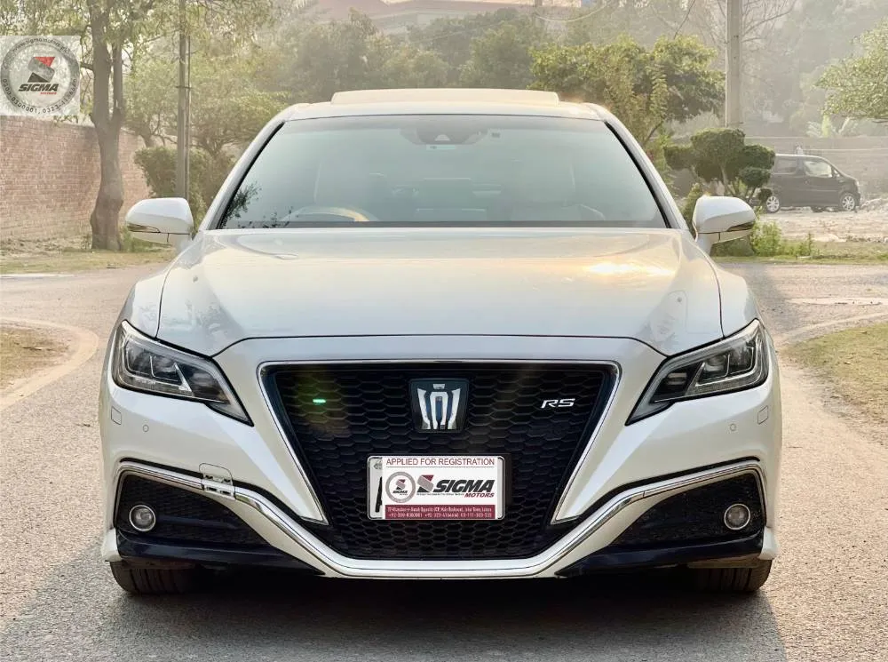 Toyota Crown 2018 for sale in Lahore