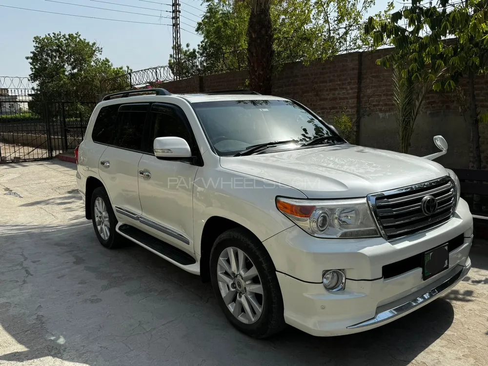 Toyota Land Cruiser 2013 for sale in Faisalabad