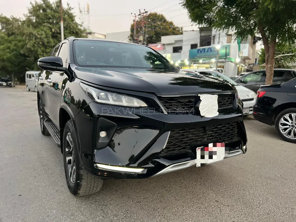 Toyota Fortuner 2022 for Sale in Karachi Image-1