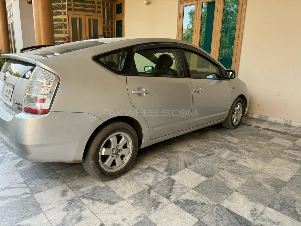 Toyota Prius 2011 for sale in Faisalabad