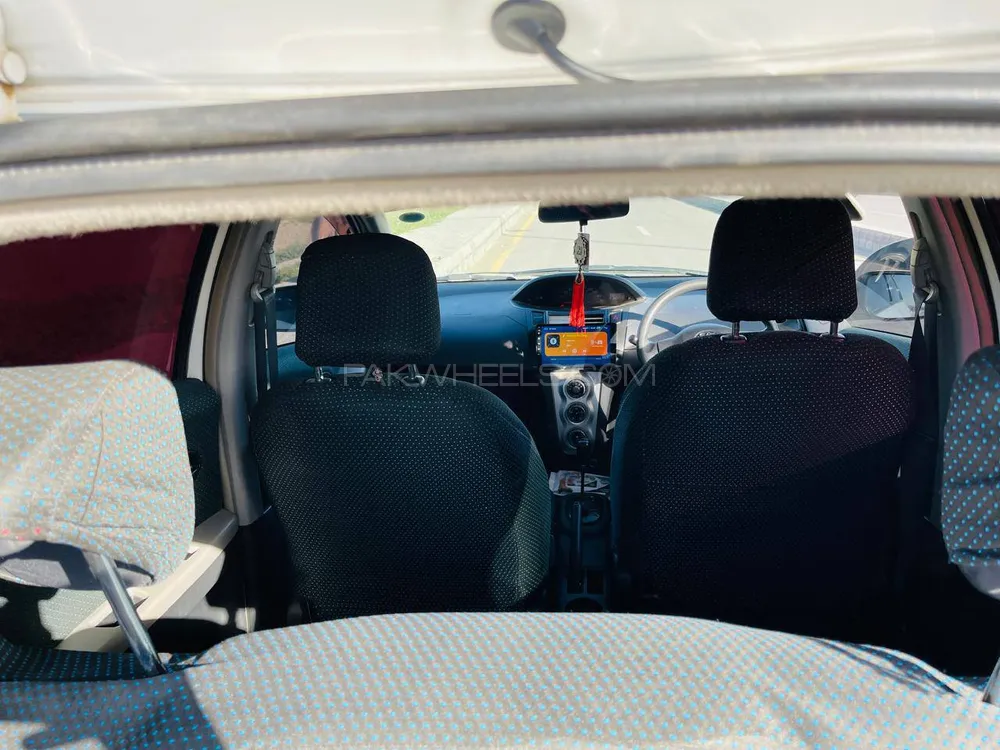 Toyota Vitz 2005 for Sale in Quetta Toyota Vitz 2005 for Sale in Quetta Image-9