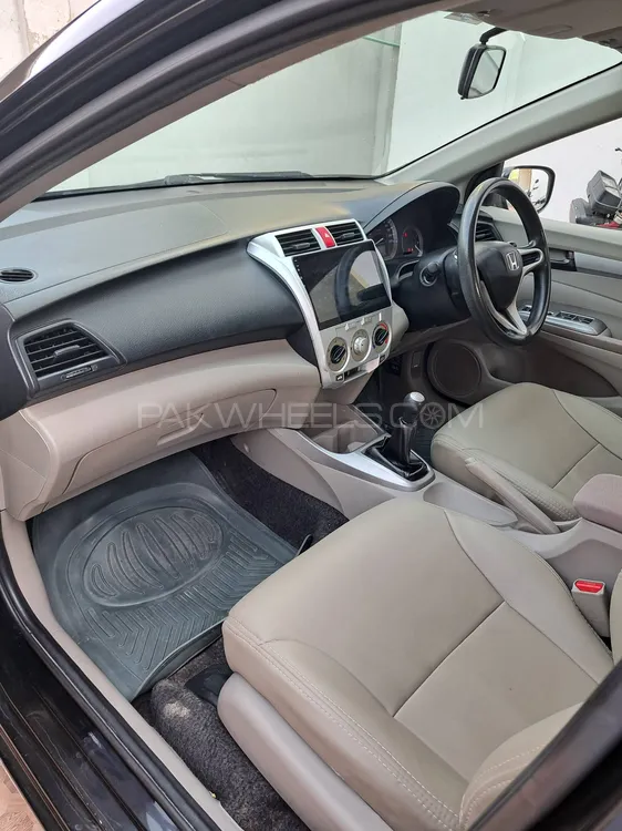 Honda City 2015 for Sale in Lahore Honda City 2015 for Sale in Lahore Image-9