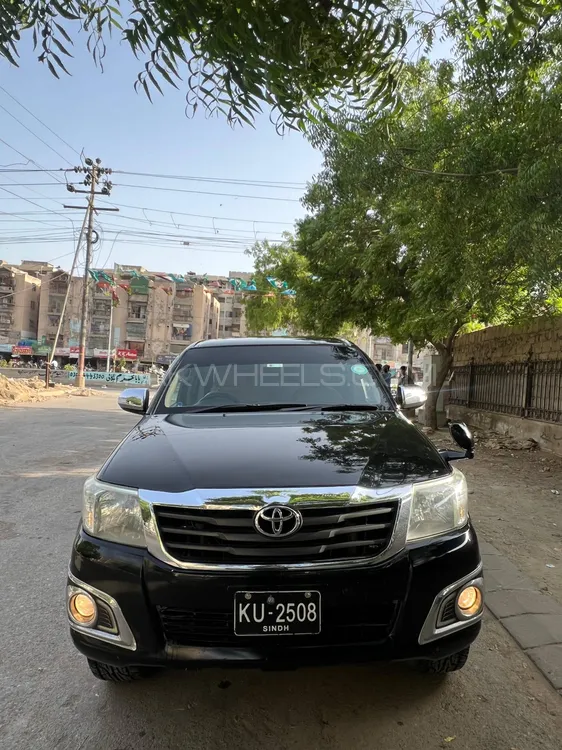 Toyota Hilux 2015 for sale in Karachi