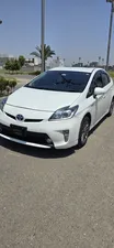 Toyota Prius S LED Edition 1.8 2015 for Sale