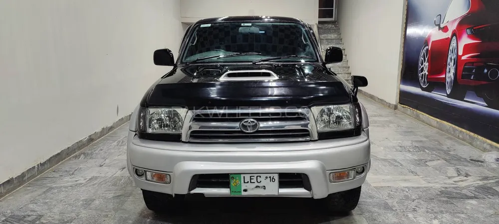 Toyota Surf 2002 for Sale in Gujranwala Image-1