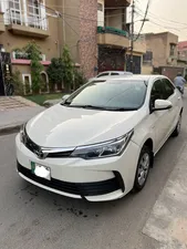 Toyota Corolla XLi Automatic 2018 for Sale