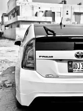 Toyota Prius S Touring Selection 1.8 2013 for Sale