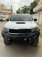 Toyota Hilux Revo V Automatic 3.0  2016 for Sale