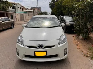 Toyota Prius S 1.8 2014 for Sale