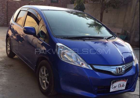 Honda Fit 2012 for Sale in Rahwali Image-1