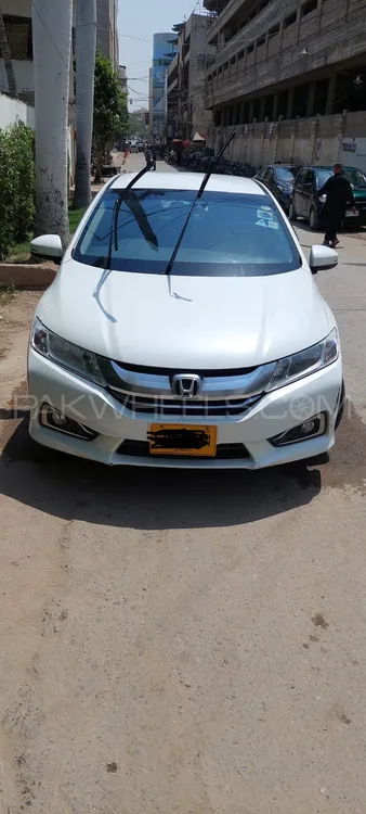 Honda Grace Hybrid 2015 for sale in Karachi