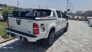 Toyota Hilux Vigo Champ GX 2016 for Sale