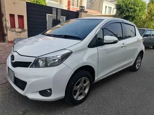 Toyota Vitz F Intelligent Package 1.0 2013 for Sale
