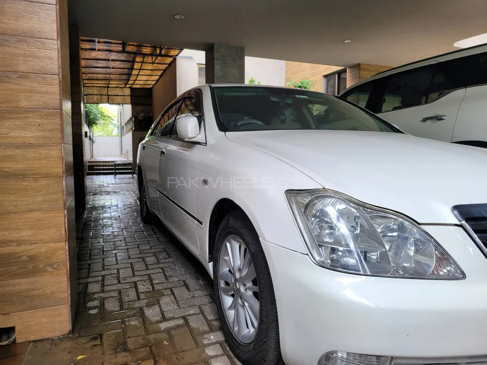 Toyota Crown 2004 for sale in Lahore