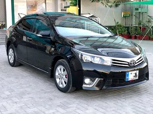 Toyota Corolla Altis Grande CVT-i 1.8 2015 for Sale