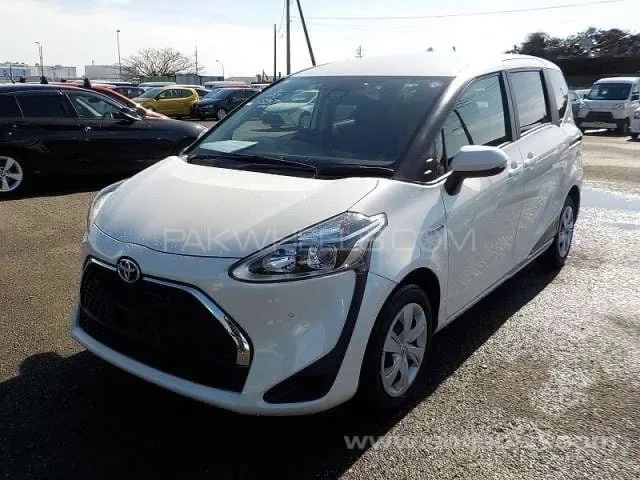 Toyota Sienta 2019 for Sale in Karachi Image-1