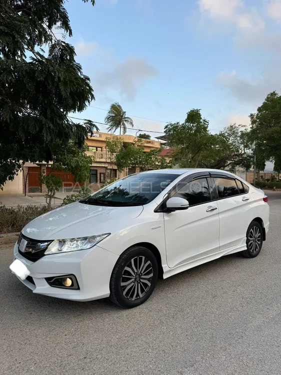 Honda Grace Hybrid 2015 for sale in Karachi