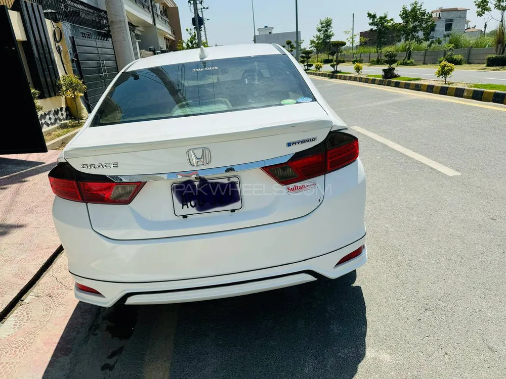 Honda Grace Hybrid 2015 for sale in Sialkot