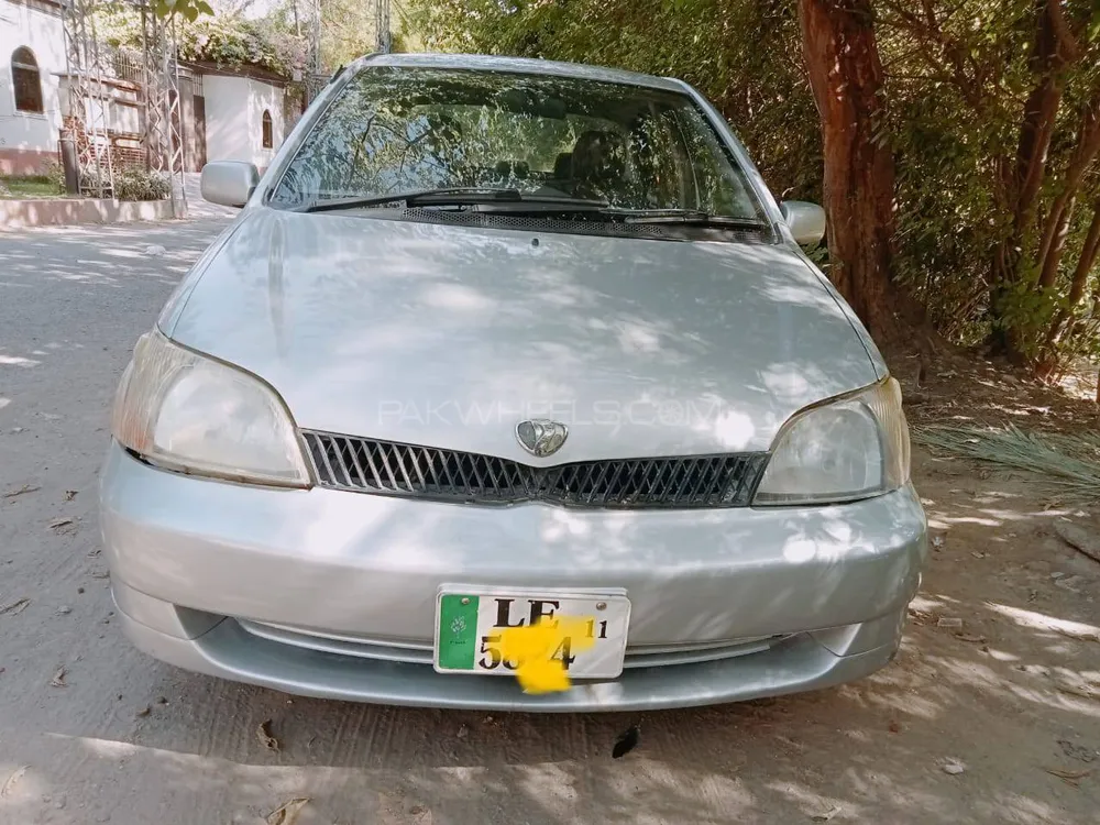 Toyota Platz 2002 for sale in Lahore