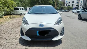 Toyota Aqua S 2017 for Sale