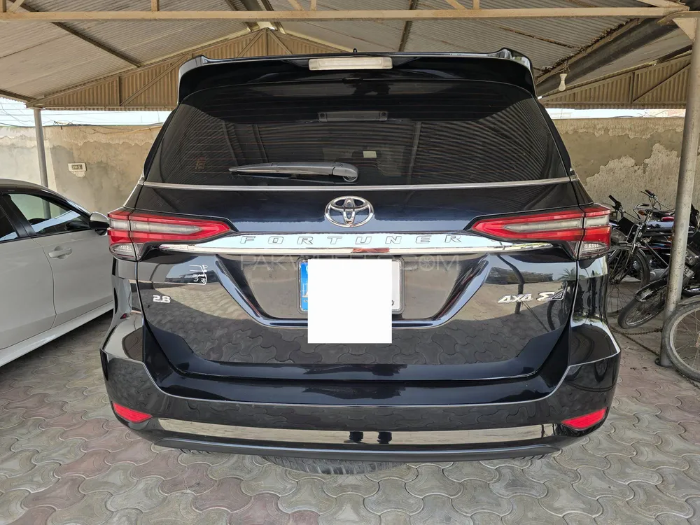 Toyota Fortuner 2021 for sale in Rahim Yar Khan