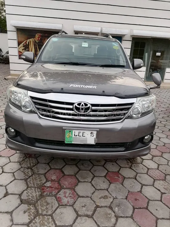 Toyota Fortuner 2015 for Sale in Lahore Image-1