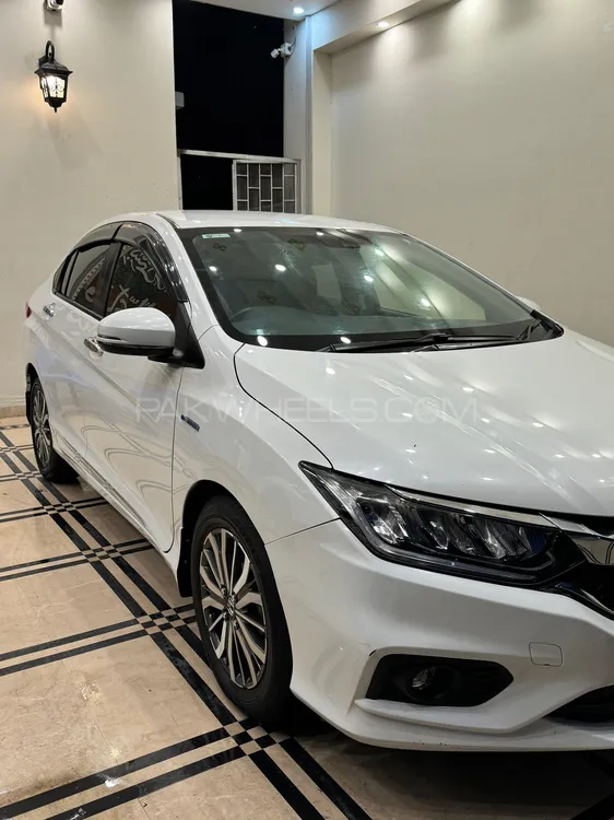 Honda Grace Hybrid 2020 for sale in Lahore