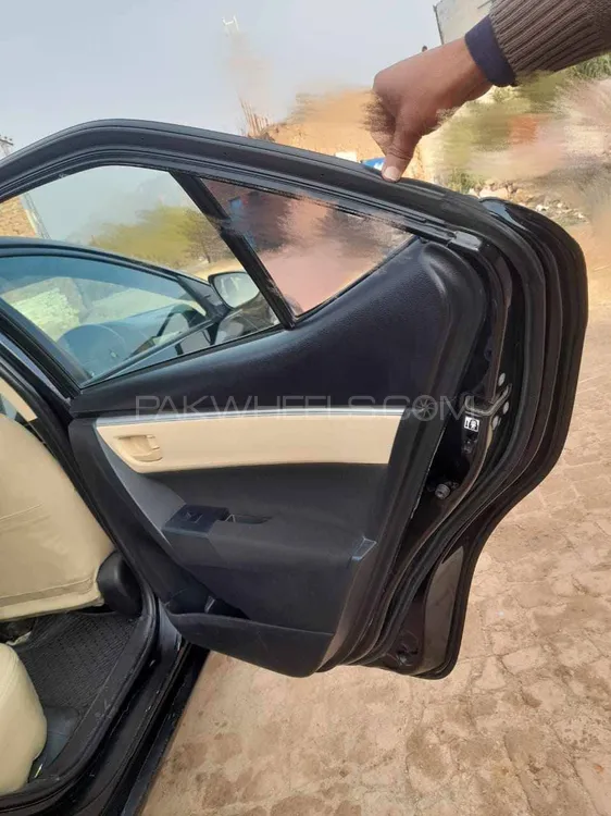 Toyota Corolla 2018 for Sale in Jalalpur Jattan Toyota Corolla 2018 for Sale in Jalalpur Jattan Image-9