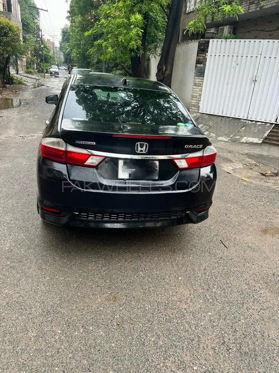 Honda Grace Hybrid 2017 for sale in Lahore