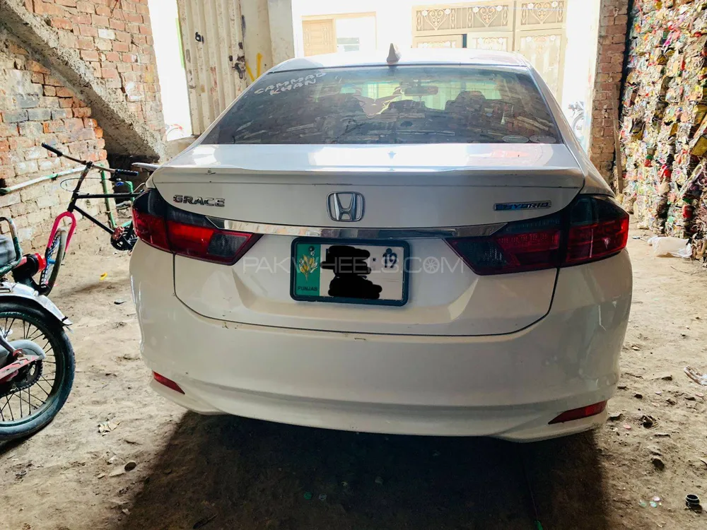 Honda Grace Hybrid 2015 for sale in Lahore